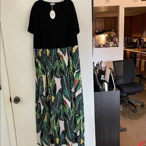 Kancystore Black and Leaf Print Maxi Dress 2XL NWT